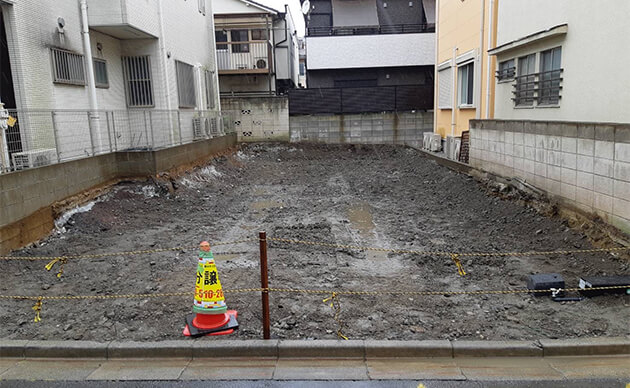 重量鉄骨3階建て解体